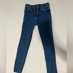 Hollister Ultra High Rise Super Skinny